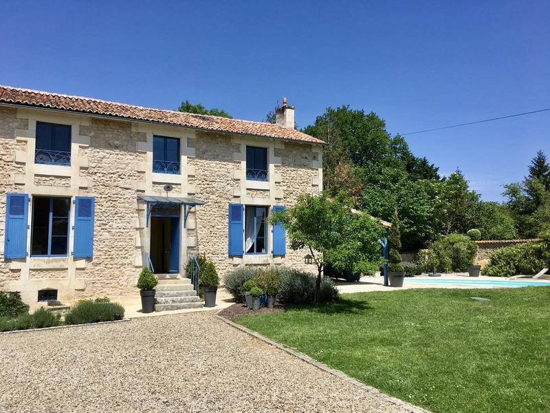 Maison ancienne - 246 m² - 5 pièces