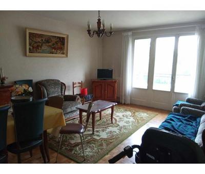 Maison traditionnelle - 100 m² - 5 pièces