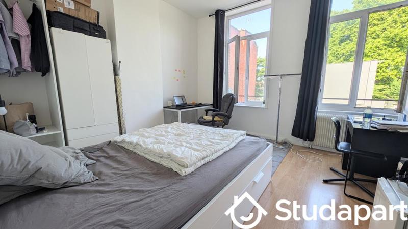 Chambre - 12 m² - 1 pièce