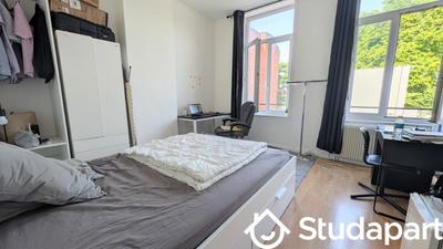 Chambre - 12 m² - 1 pièce