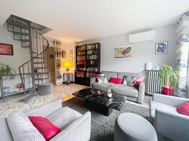 Maison - 75 m² - 5 pièces