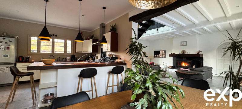 Maison ancienne - 150 m² - 8 pièces