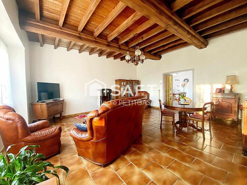 Maison - 156 m² - 6 pièces