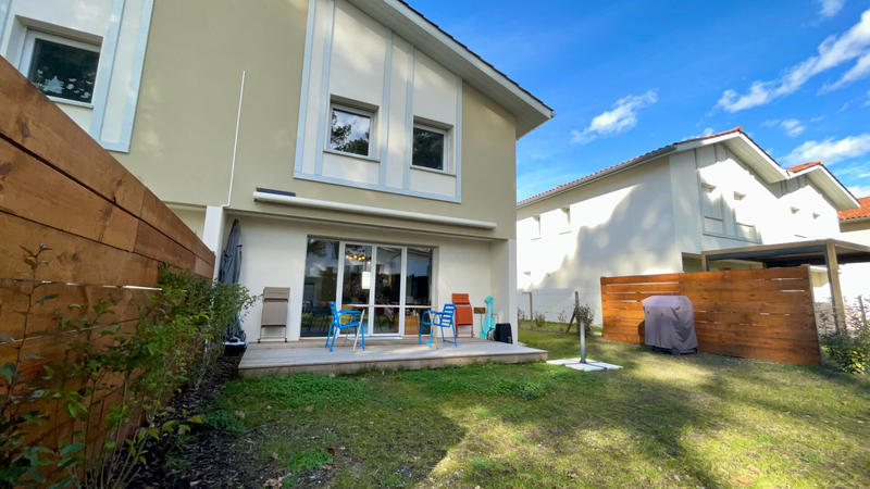 Maison - 87 m² - 4 pièces