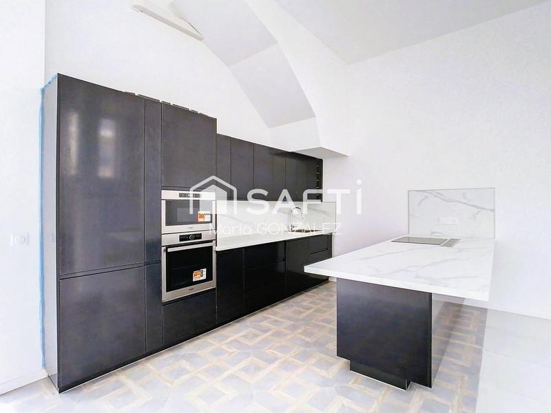 Appartement - 184 m² - 5 pièces