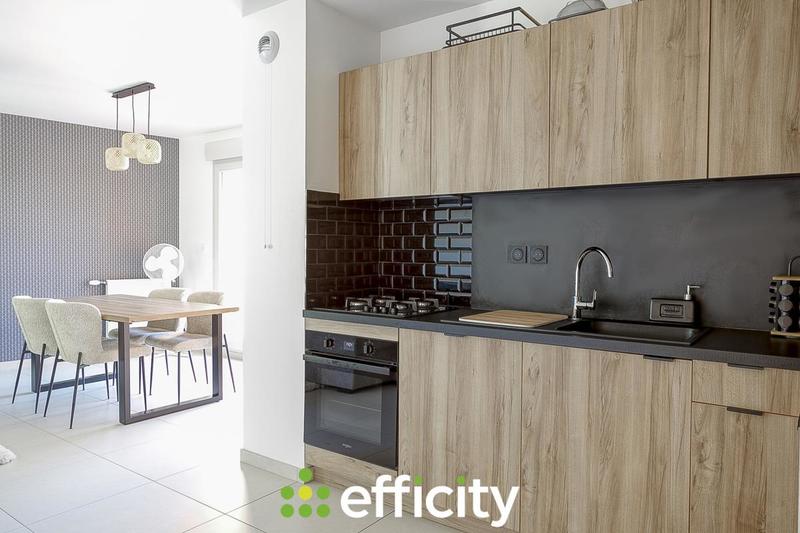 Appartement - 95 m² - 4 pièces