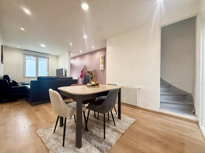 Maison - 89 m² - 5 pièces