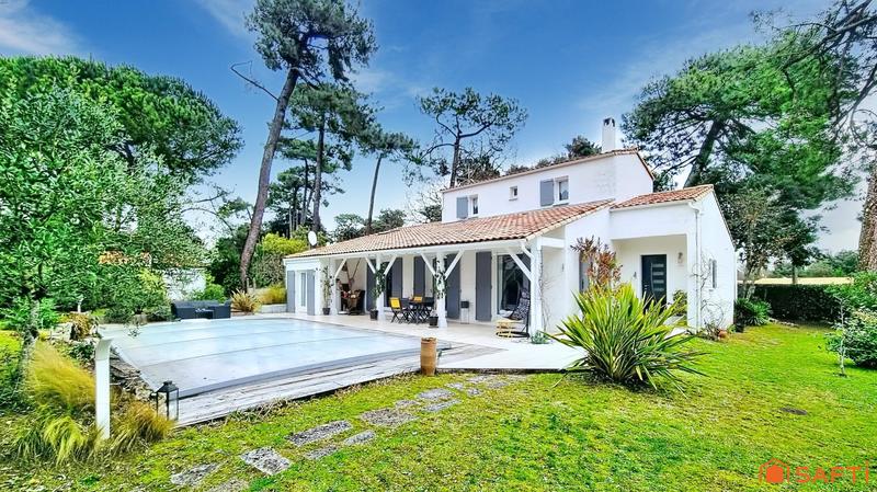 Maison - 160 m² - 7 pièces