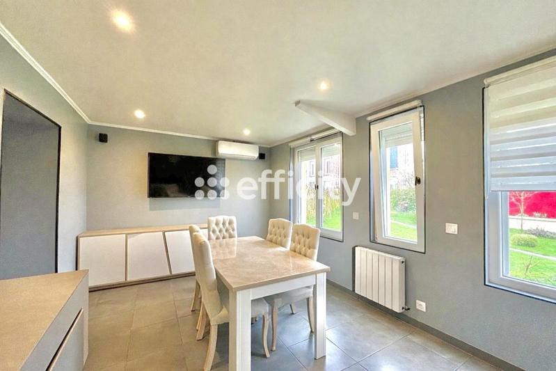 Maison - 114 m² - 6 pièces
