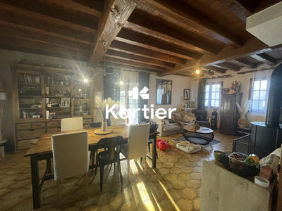 Maison traditionnelle - 114 m² - 4 pièces