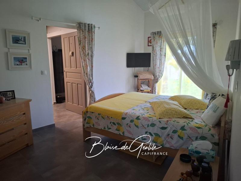 Maison - 111 m² - 4 pièces