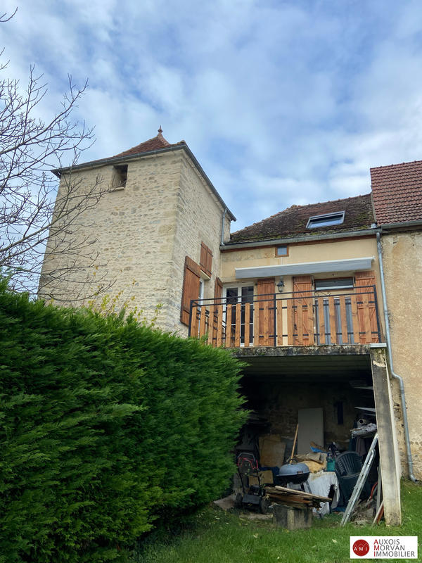 Maison ancienne - 194 m² - 6 pièces