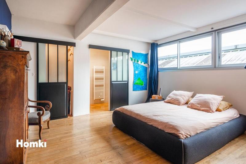Loft - 130 m² - 5 pièces