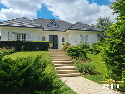 Villa - 195 m² - 6 pièces