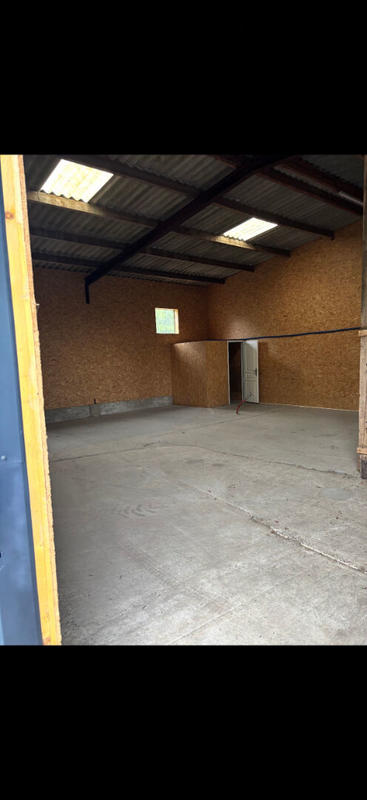 Local commercial - 200 m²