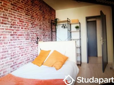 Chambre - 11 m² - 1 pièce