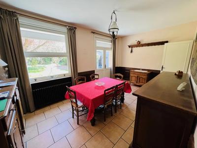 Maison - 207 m² - 8 pièces