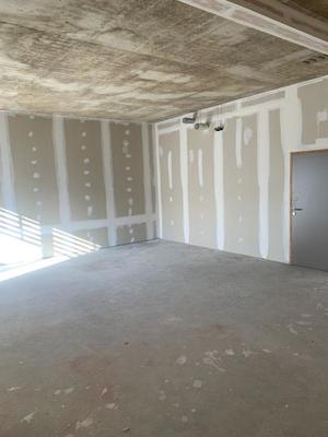 Local d'activité / Entrepôt - 51 m²