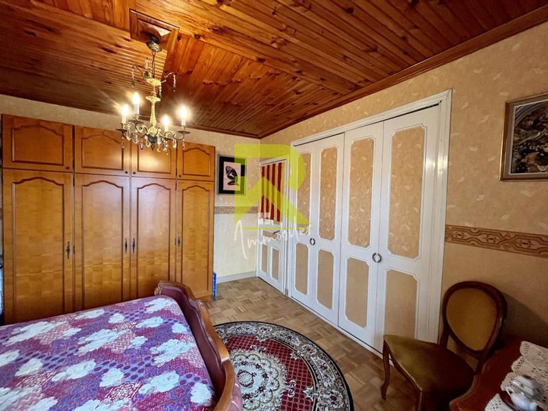 Immeuble - 250 m² - 11 pièces