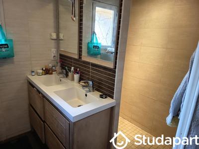 Chambre - 15 m² - 1 pièce