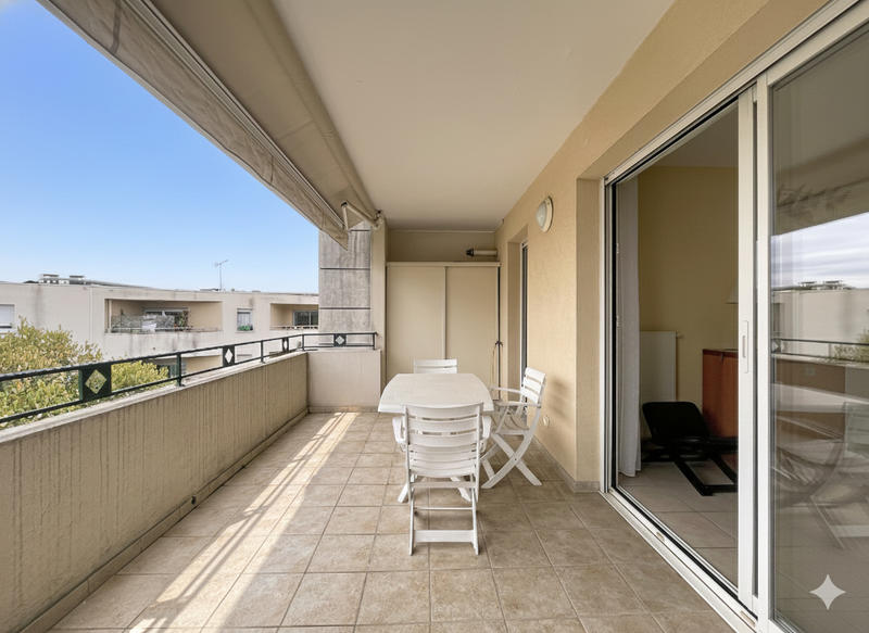 Appartement - 96 m² - 3 pièces