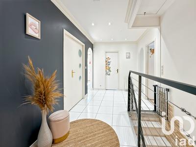 Maison - 180 m² - 7 pièces