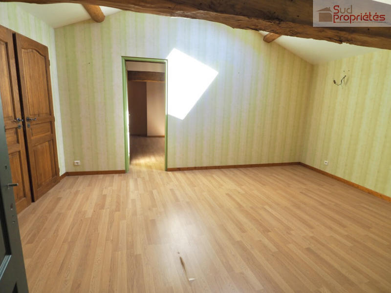 Maison - 306 m² - 8 pièces