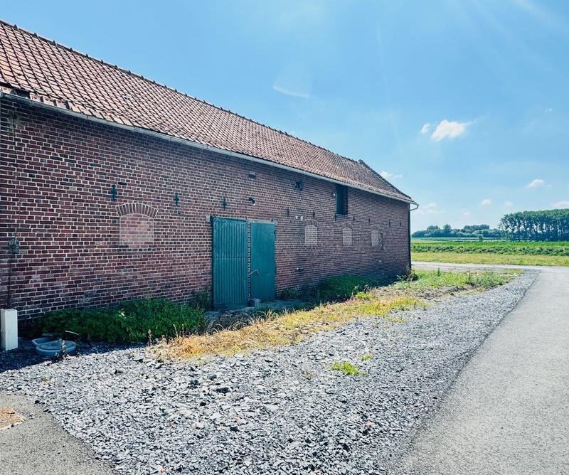 Maison - 234 m² - 1 pièce