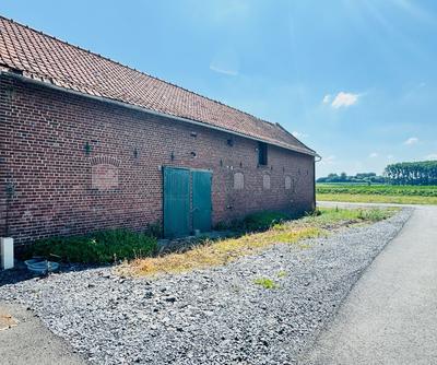 Maison - 234 m² - 1 pièce