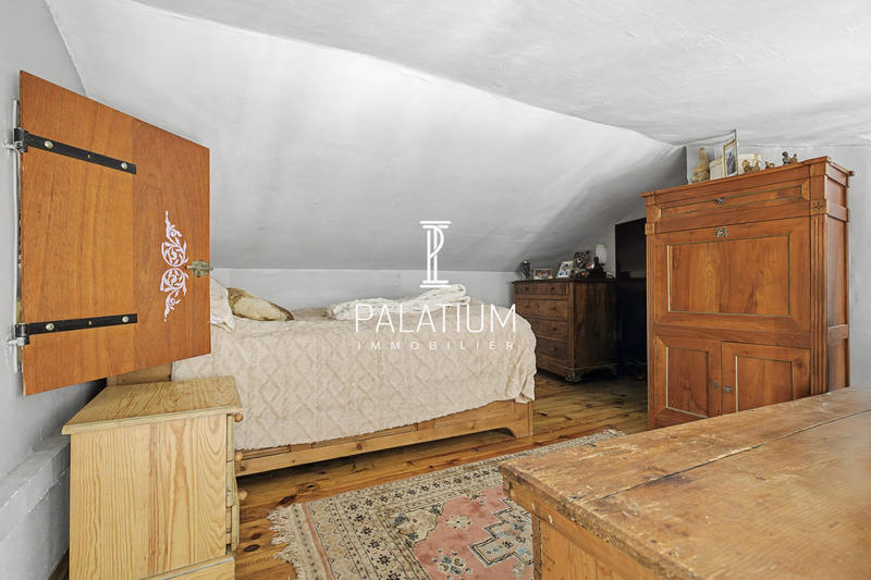 Appartement - 81 m² - 5 pièces