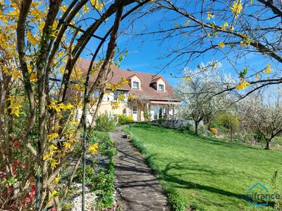 Maison - 172 m² - 7 pièces