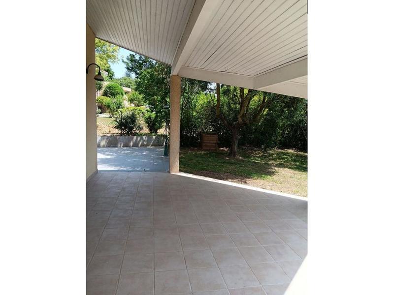 Maison traditionnelle - 173 m² - 5 pièces