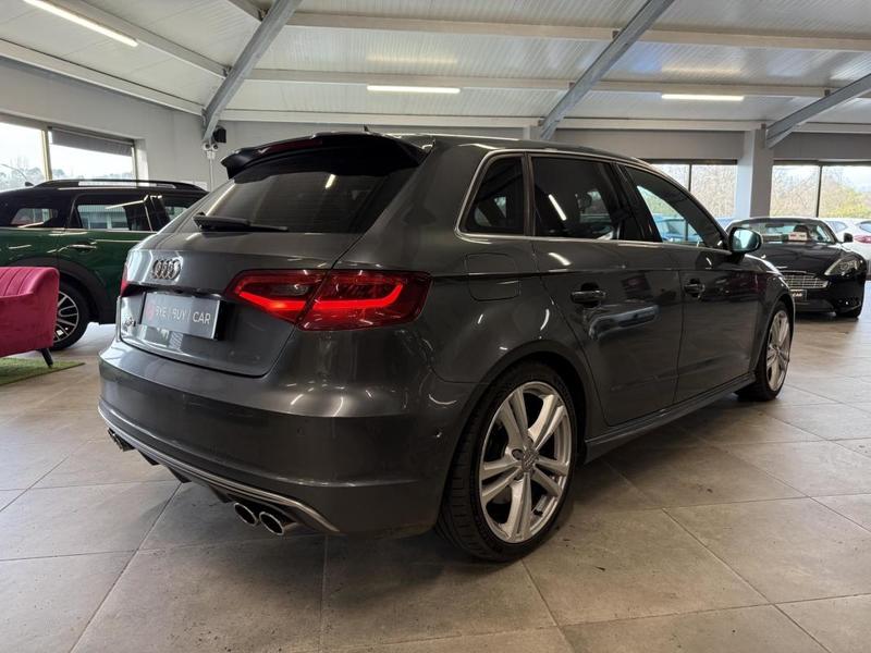 Audi A3 S3 Sportback Quattro 2.0 Tfsi - 300 Bv s-tronic 8v . Phase 1