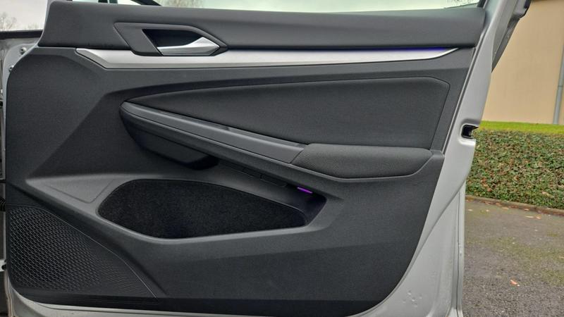 Volkswagen Golf VIII 2.0 Tdi Scr 115 Dsg7 Style