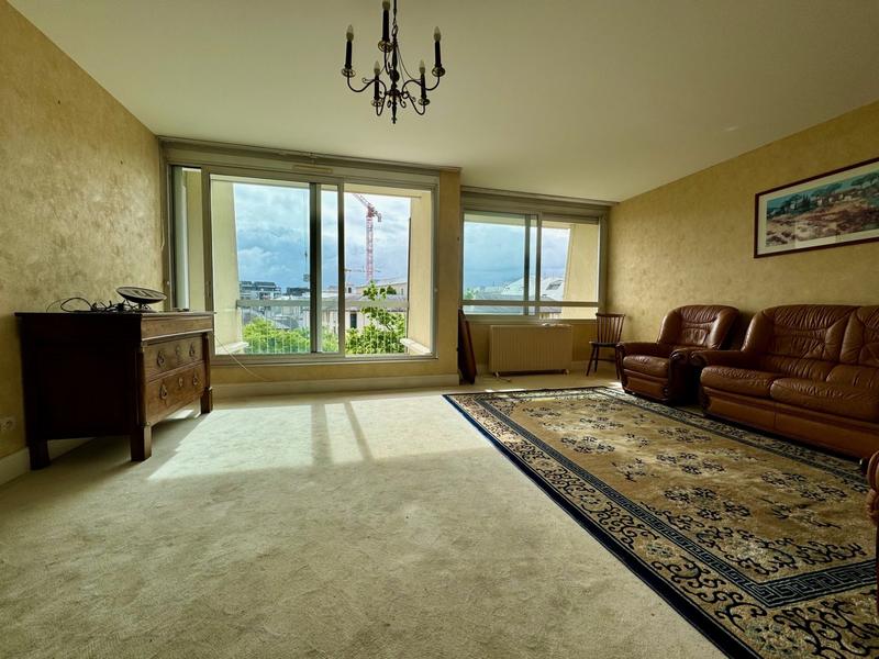 Appartement - 107 m² - 5 pièces