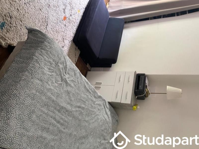 Chambre - 17 m² - 1 pièce