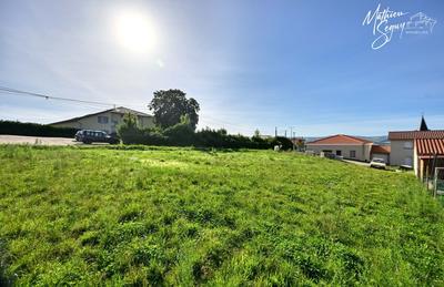 Terrain constructible - 807 m²