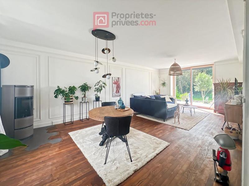 Maison - 170 m² - 6 pièces