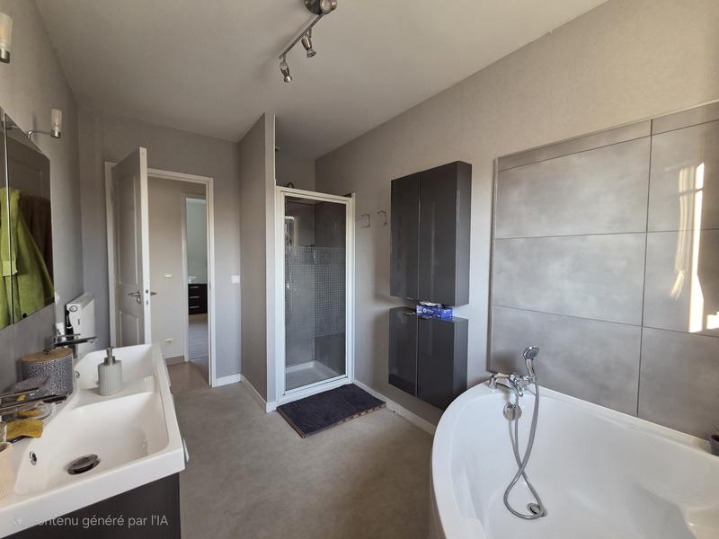 Maison - 104 m² - 6 pièces