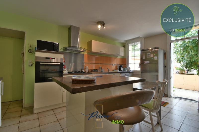 Maison - 132 m² - 8 pièces