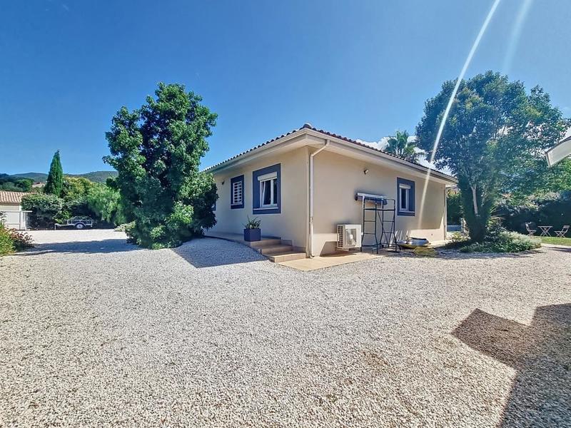 Villa - 150 m² - 4 pièces