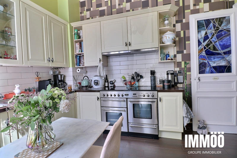 Maison - 265 m² - 6 pièces