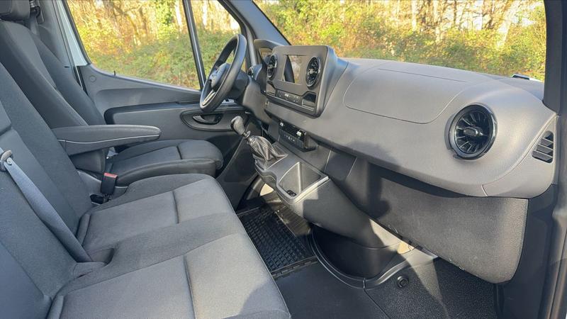 Mercedes Sprinter Vu 213 III 2.2 Cdi 143 .