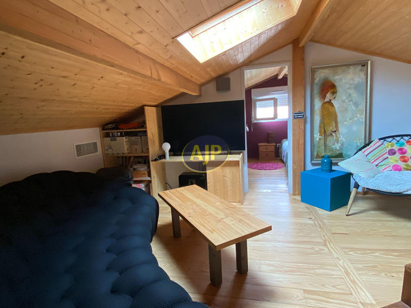 Maison - 105 m² - 4 pièces