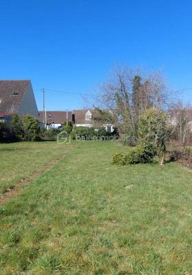Terrain constructible - 747 m²