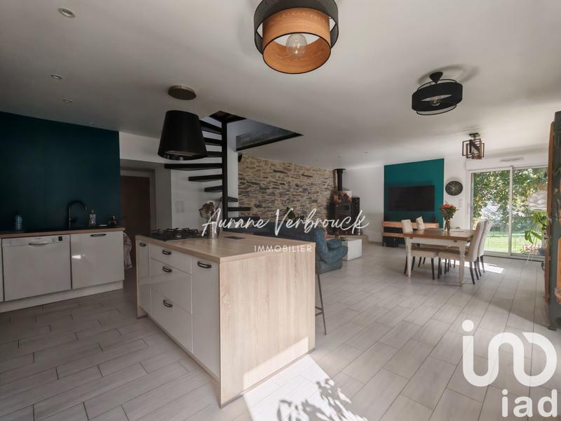Maison - 104 m² - 4 pièces