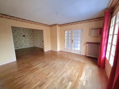 Maison - 83 m² - 4 pièces