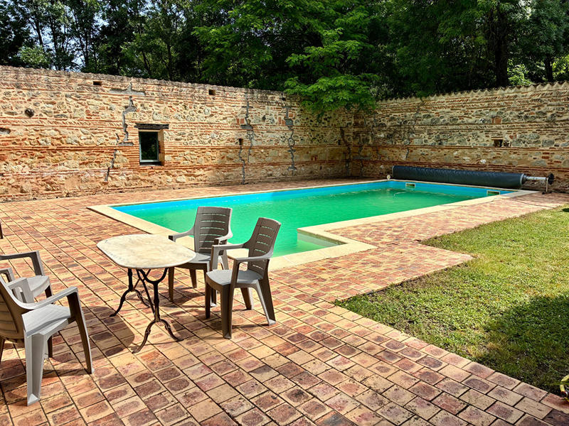 Maison - 200 m² - 7 pièces