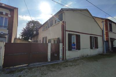 Maison - 107 m² - 4 pièces