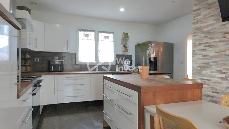 Maison - 140 m² - 6 pièces